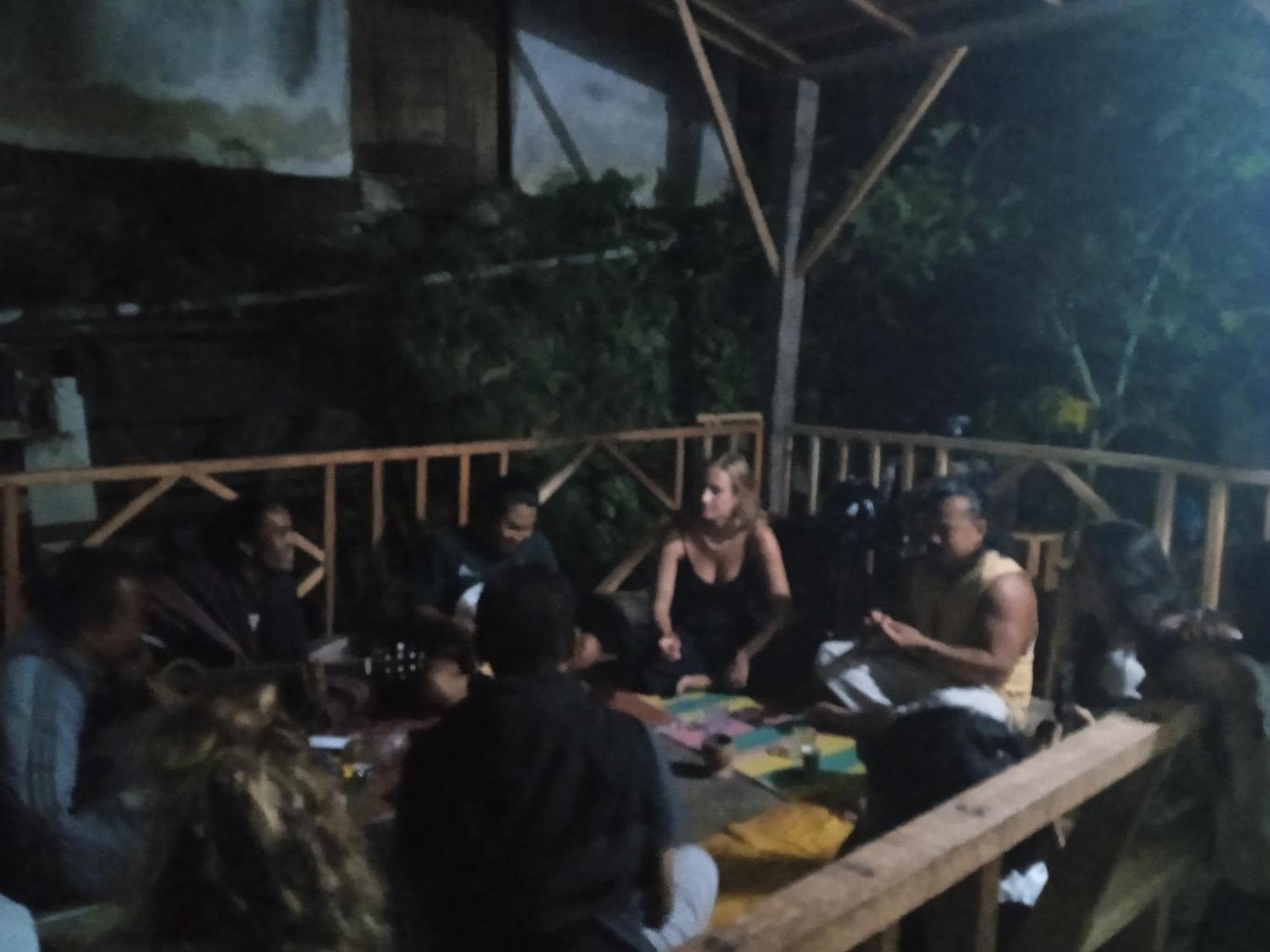 Citra Homestay Тетебату Екстериор снимка